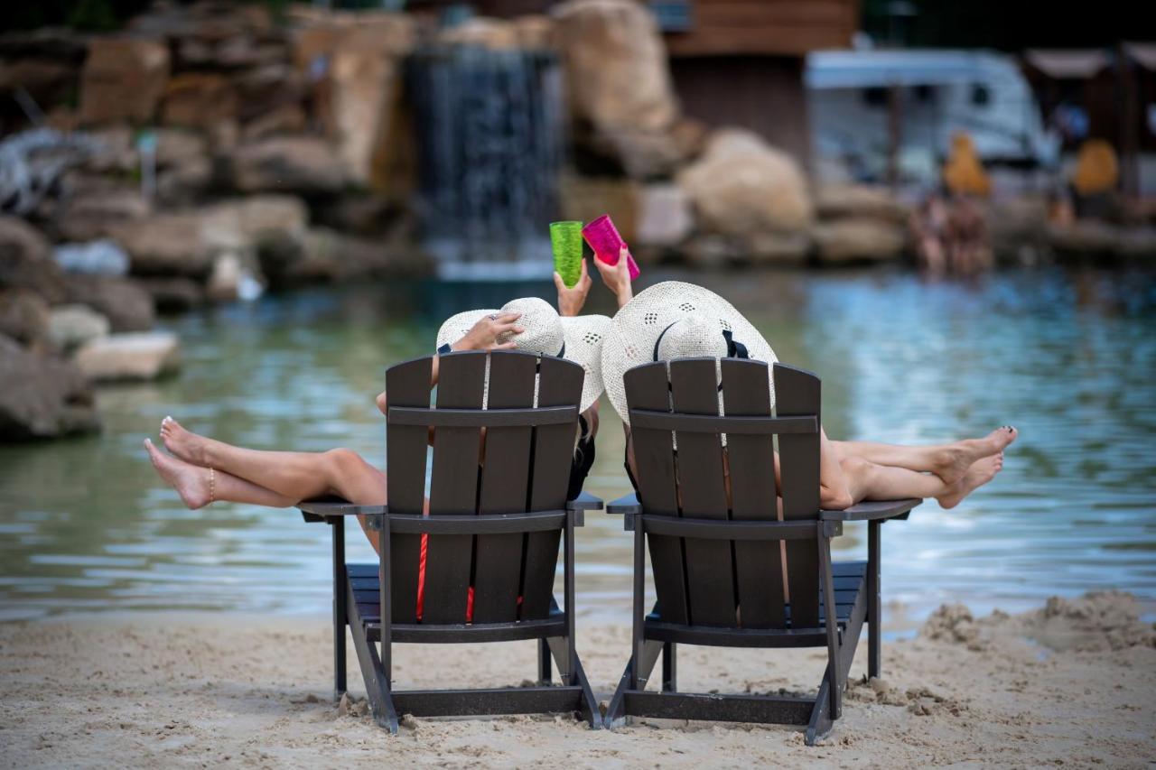 Natura Treescape Resort Wisconsin Dells Eksteriør billede