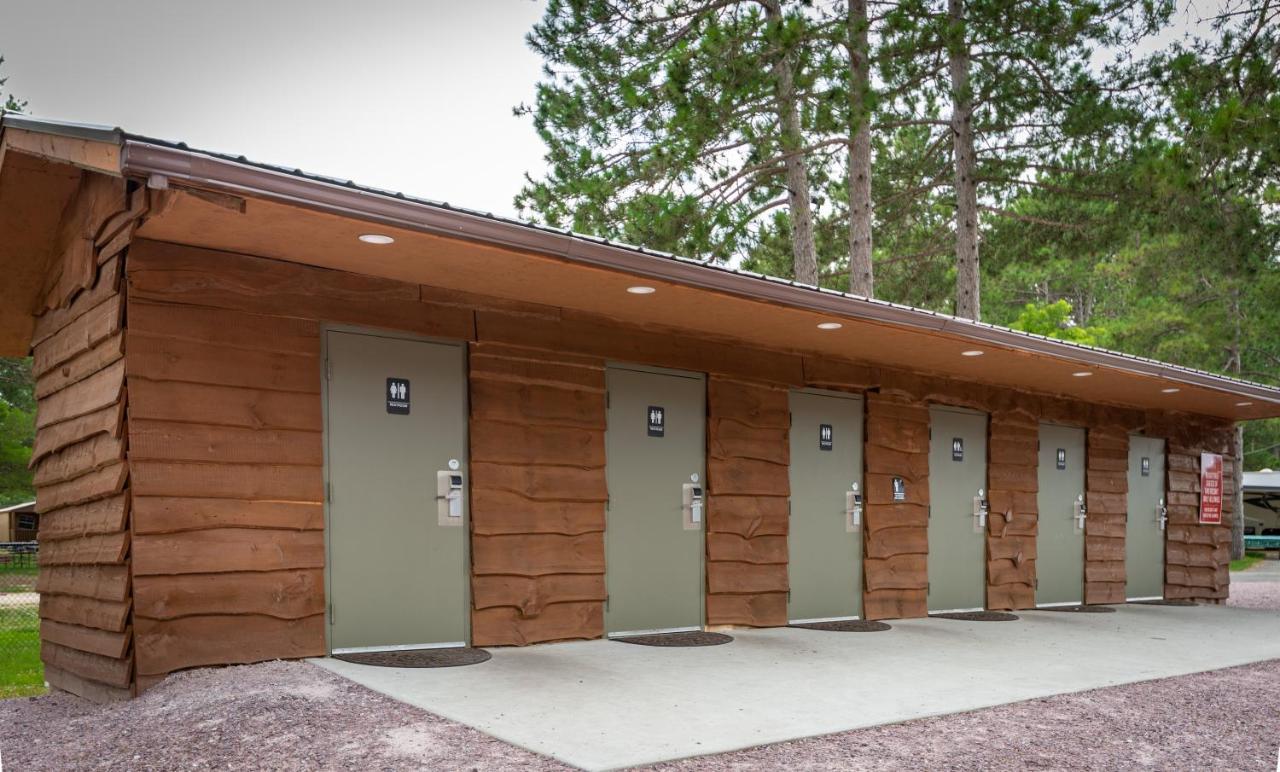 Natura Treescape Resort Wisconsin Dells Eksteriør billede